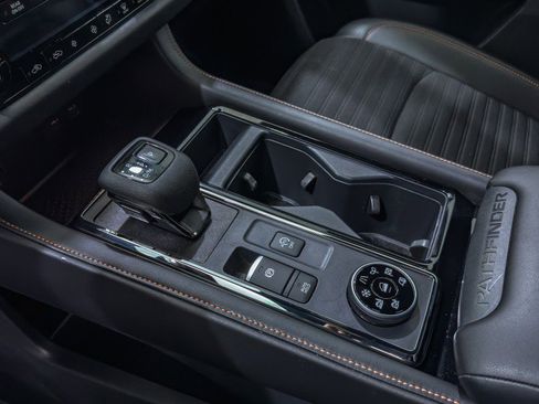 Used 2024 Nissan Pathfinder Rock Creek image 36