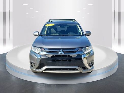Used 2018 Mitsubishi Outlander SEL image 2