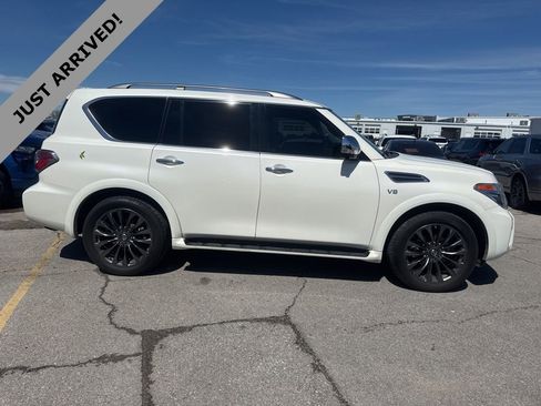 Certified 2020 Nissan Armada Platinum image 4