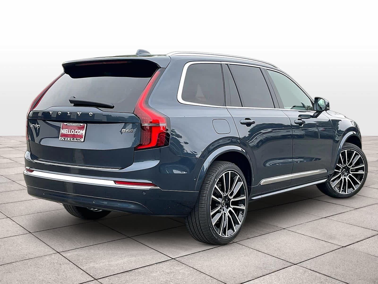 New 2027 Volvo XC90 B6 Plus AWD/4WD image 4