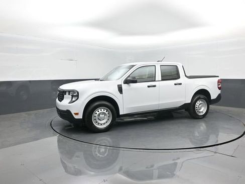 New 2026 Ford Maverick XL FWD image 4