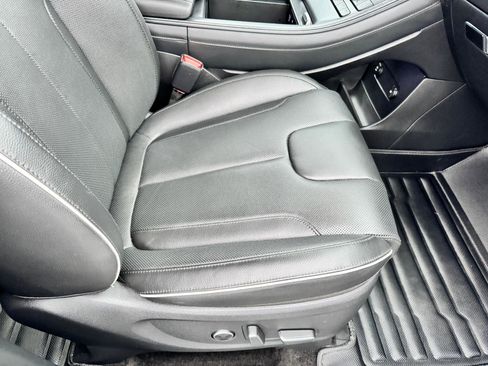 Used 2025 Hyundai Palisade Limited image 22