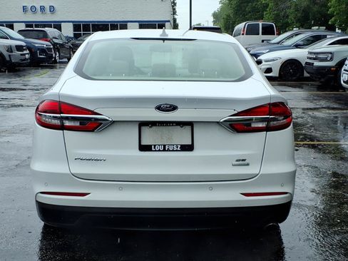 Used 2020 Ford Fusion SE FWD image 31