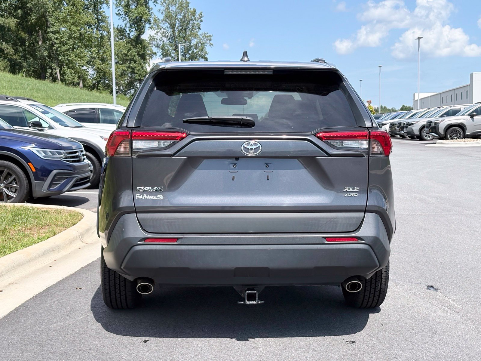 Used 2021 Toyota RAV4 XLE w/ Convenience Package AWD/4WD image 10