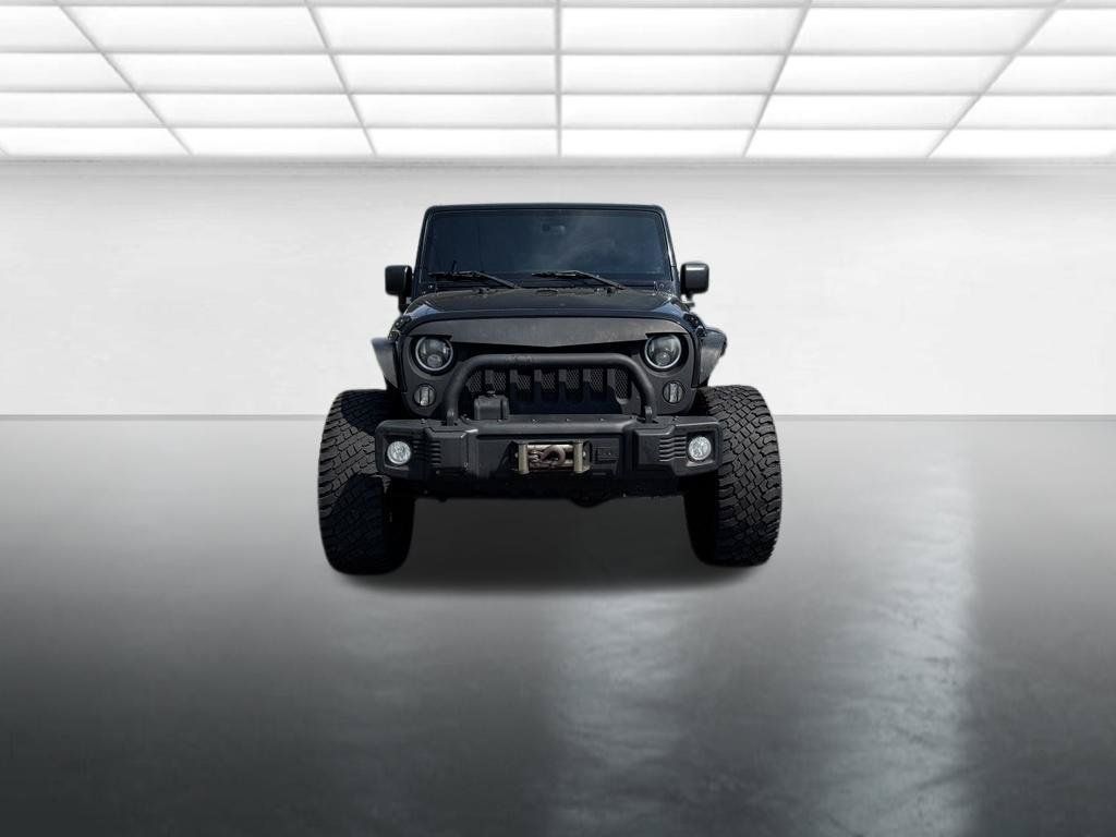 Used 2015 Jeep Wrangler Unlimited Rubicon w/ Connectivity Group AWD/4WD image 9