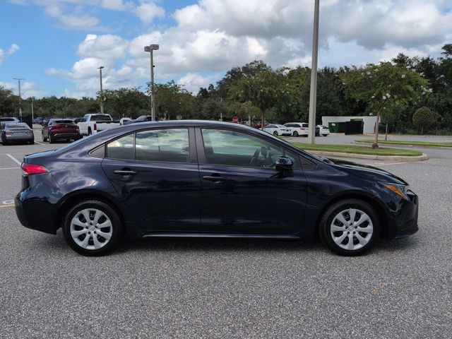 Certified 2024 Toyota Corolla LE FWD image 3