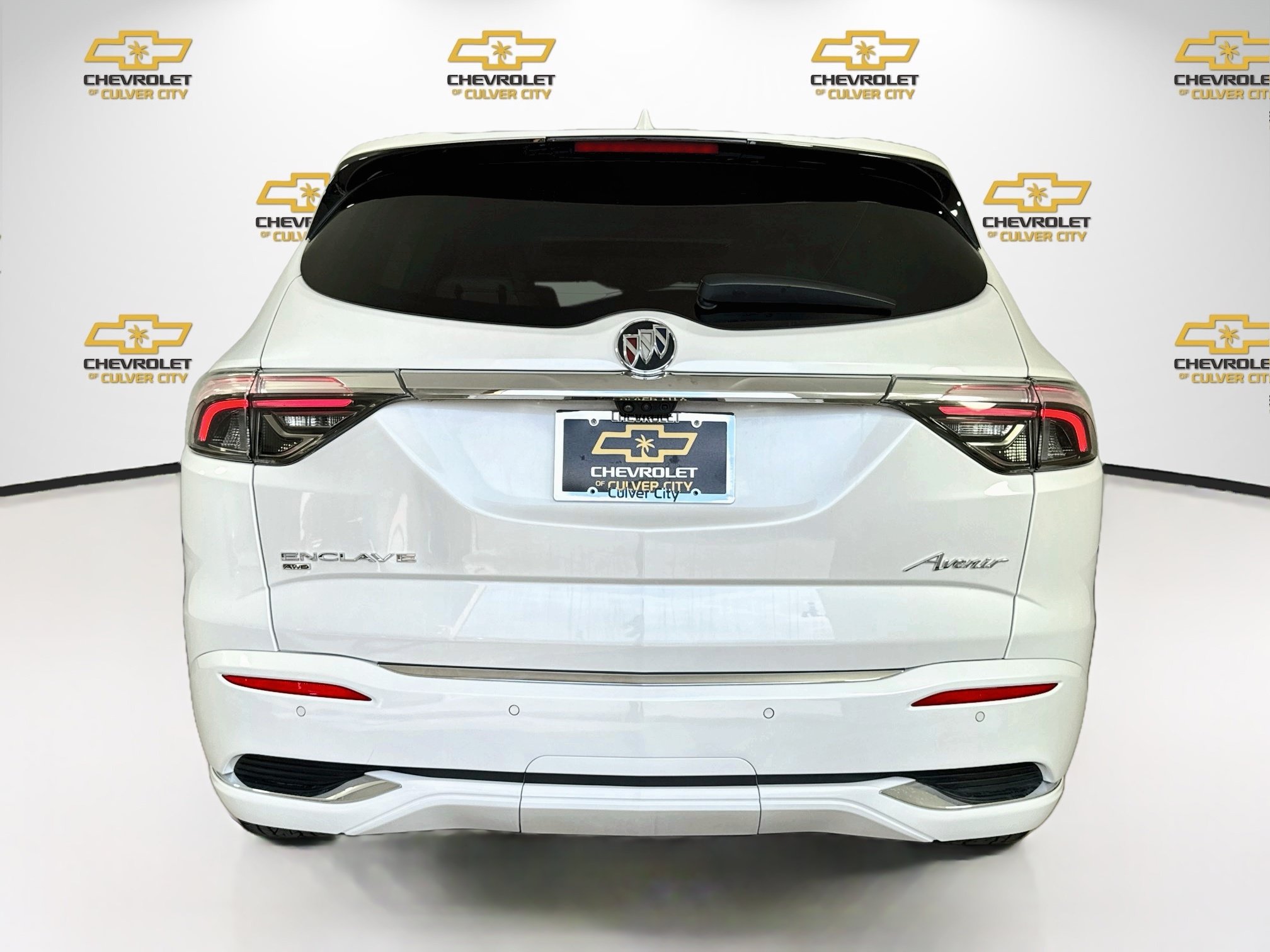 Used 2023 Buick Enclave Avenir w/ Trailering Package, 5000 lbs. AWD/4WD image 7