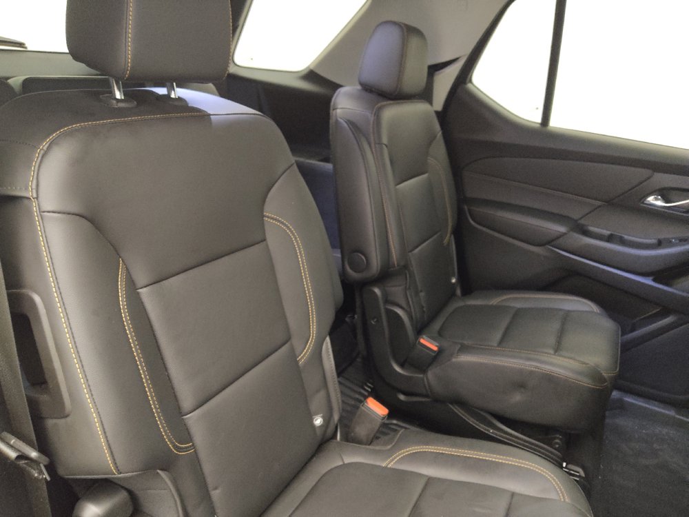 Used 2020 Chevrolet Traverse RS FWD image 19