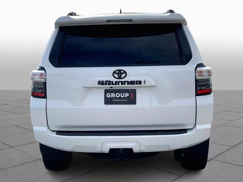 Used 2023 Toyota 4Runner SR5 Premium image 4