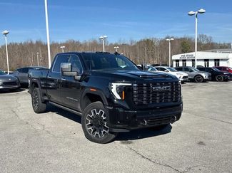 New 2026 GMC Sierra 2500 Denali Ultimate w/ LPO, Black Badging Package video 2