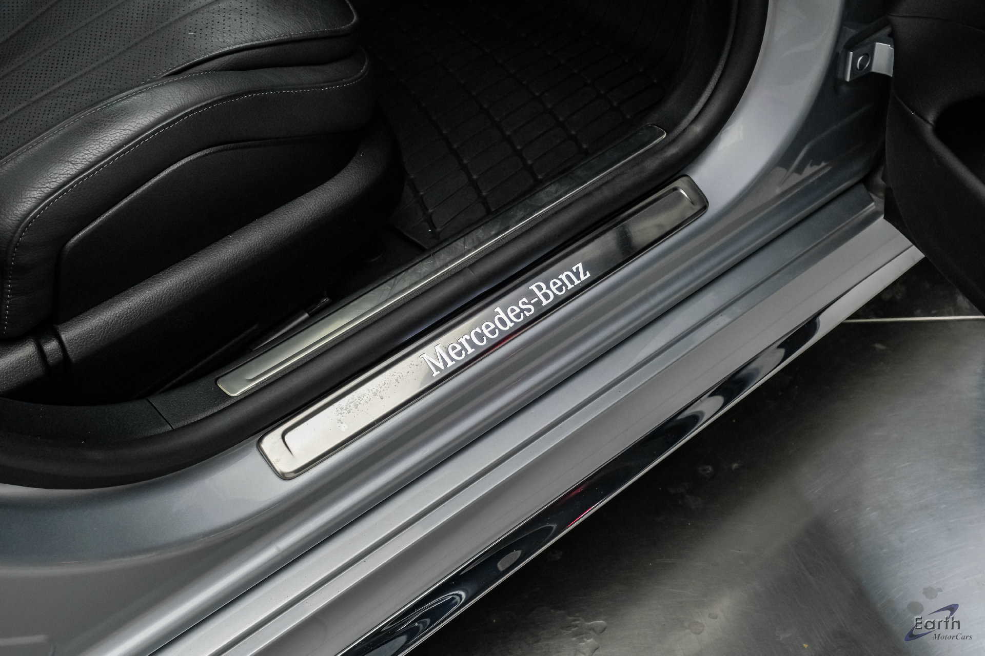 Used 2022 Mercedes-Benz S 580 4MATIC Sedan w/ AMG Line Package image 61