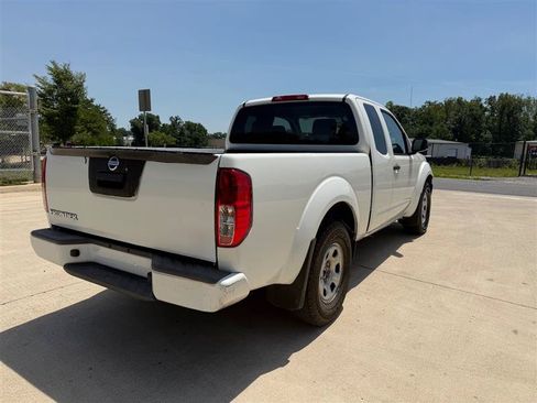 Used 2021 Nissan Frontier S RWD image 8