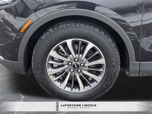 Used 2023 Lincoln Nautilus AWD image 32