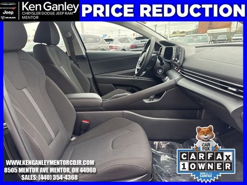 Used 2024 Hyundai Elantra SE image 15