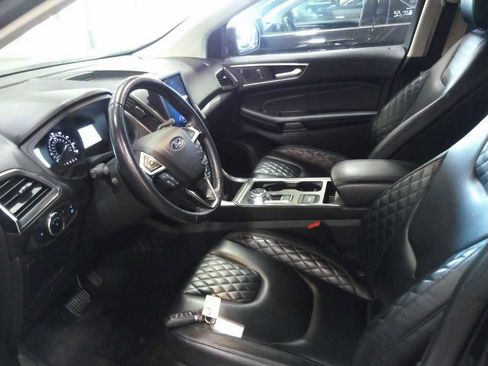 Used 2023 Ford Edge Titanium AWD/4WD image 6