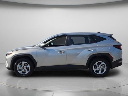 Used 2024 Hyundai Tucson SE FWD image 3