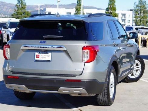 Used 2020 Ford Explorer XLT w/ Equipment Group 202A image 6