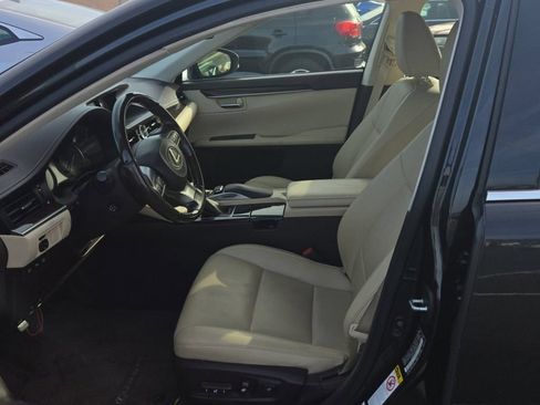 Used 2017 Lexus ES 350 w/ Navigation System Package FWD image 8