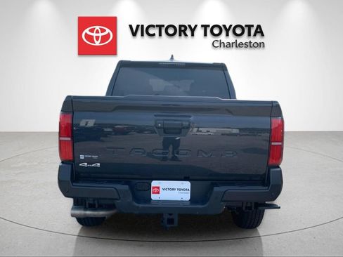 Used 2024 Toyota Tacoma SR w/ SR Upgrade Package AWD/4WD image 4