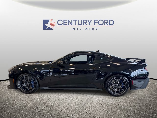 New 2026 Ford Mustang Dark Horse SC w/ Carbon Fiber Exterior Package RWD image 2