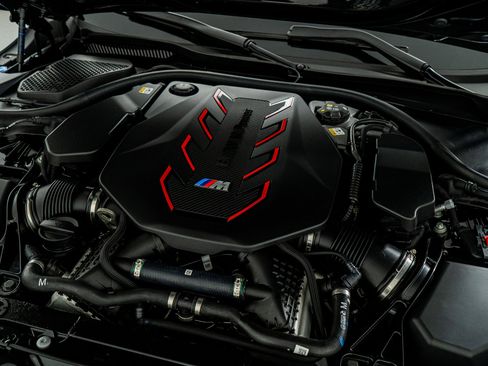 Used 2026 BMW M5 w/ Executive Package image 60