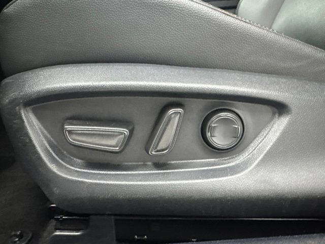 Used 2025 Toyota Camry SE FWD image 10