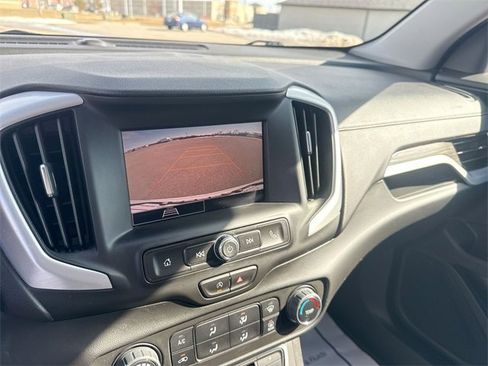 Used 2023 GMC Terrain SLE w/ Elevation Edition image 24