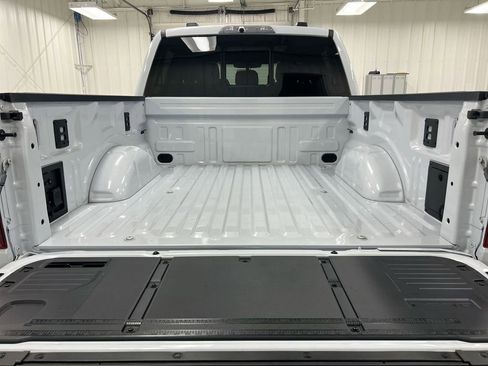 Used 2025 Ford F150 Raptor AWD/4WD image 25