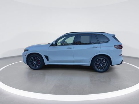 New 2026 BMW X5 xDrive40i w/ M Sport Package image 5