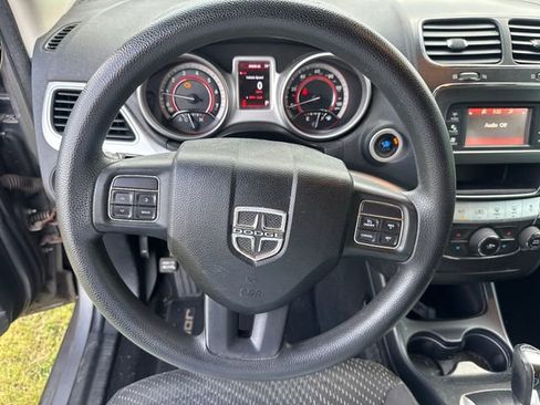 Used 2012 Dodge Journey SXT image 10