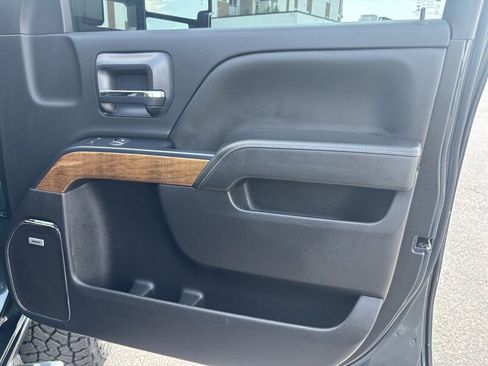 Used 2019 Chevrolet Silverado 2500 LTZ w/ Duramax Plus Package AWD/4WD image 33
