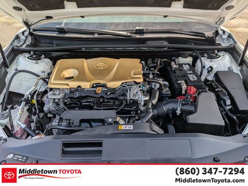 Used 2018 Toyota Camry SE w/ Moonroof Package FWD image 36