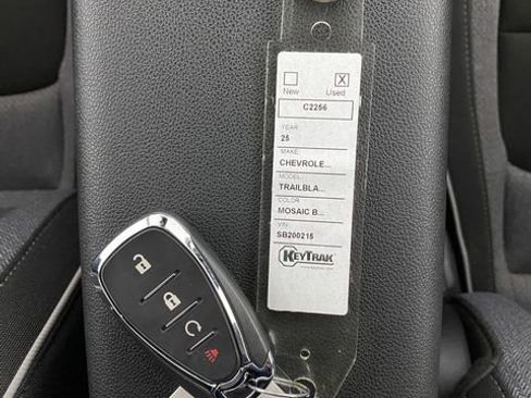 Certified 2025 Chevrolet TrailBlazer LT image 31