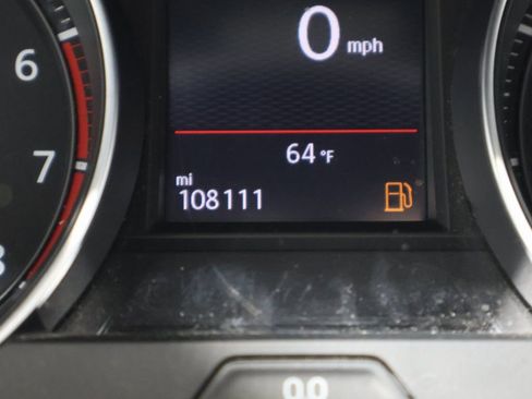 Used 2017 Volkswagen Golf S image 32