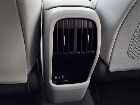 New 2026 Hyundai Kona SEL Premium image 24