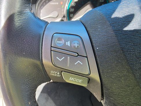 Used 2010 Toyota Venza image 17