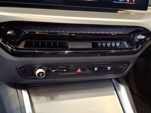 Used 2026 BMW 230i xDrive Coupe w/ Premium Package AWD/4WD image 12