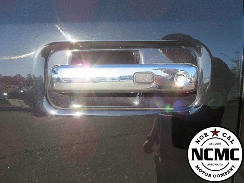 Used 2022 Ford F250 Platinum w/ Tremor Off-Road Package image 21