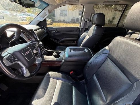 Used 2016 GMC Yukon XL SLT w/ HD Trailering Package image 15