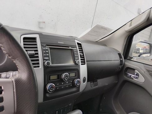 Used 2019 Nissan Frontier PRO-4X w/ Pro-4x Luxury Package image 10