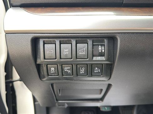 Used 2017 Subaru Outback 2.5i Limited AWD/4WD image 31