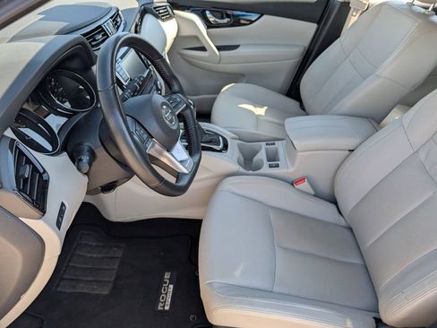 Used 2022 Nissan Rogue Sport SL AWD/4WD image 13