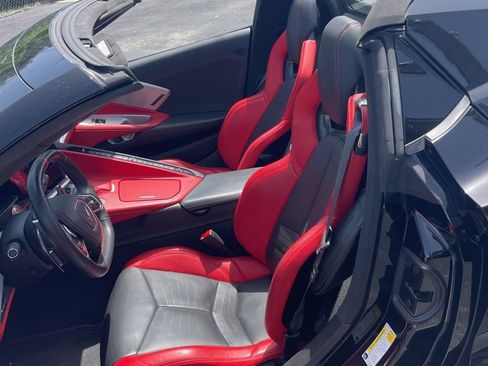 Used 2021 Chevrolet Corvette Stingray Premium Conv w/ Z51 Performance Package RWD image 7