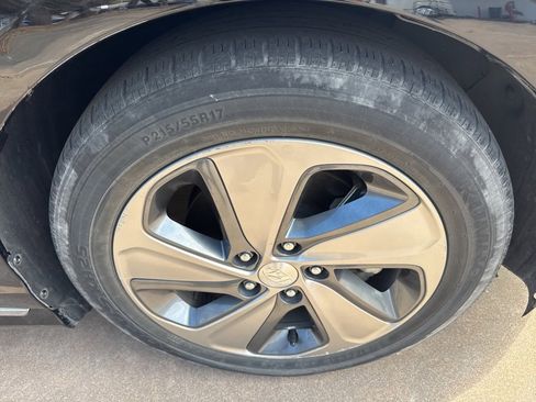 Used 2017 Hyundai Sonata Limited w/ Ultimate Package 02 image 33