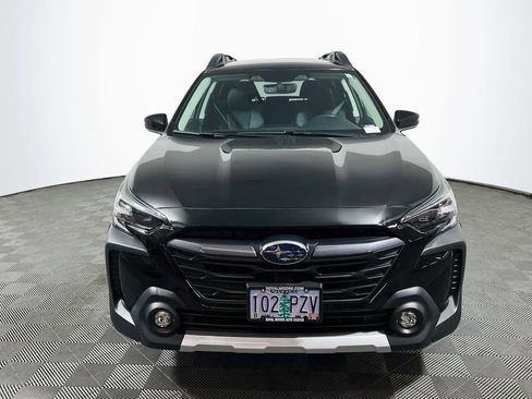 Certified 2025 Subaru Outback Limited AWD/4WD image 2