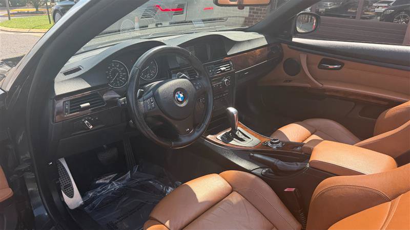 Used 2011 BMW 335i Convertible RWD image 19