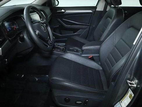 Used 2021 Volkswagen Jetta SE w/ SE Cold Weather Package FWD image 18