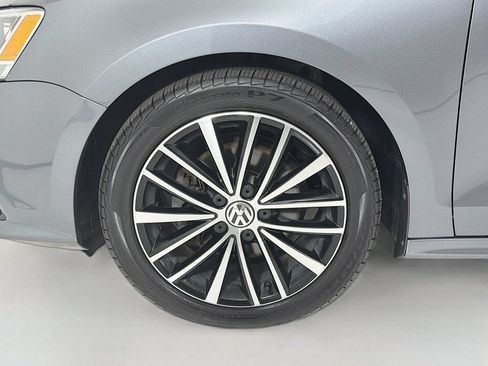 Used 2016 Volkswagen Jetta Sport FWD image 31