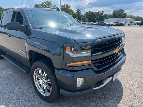 Used 2018 Chevrolet Silverado 1500 LT w/ Texas Edition AWD/4WD image 1