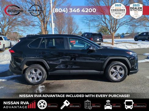 Used 2023 Toyota RAV4 XLE image 4